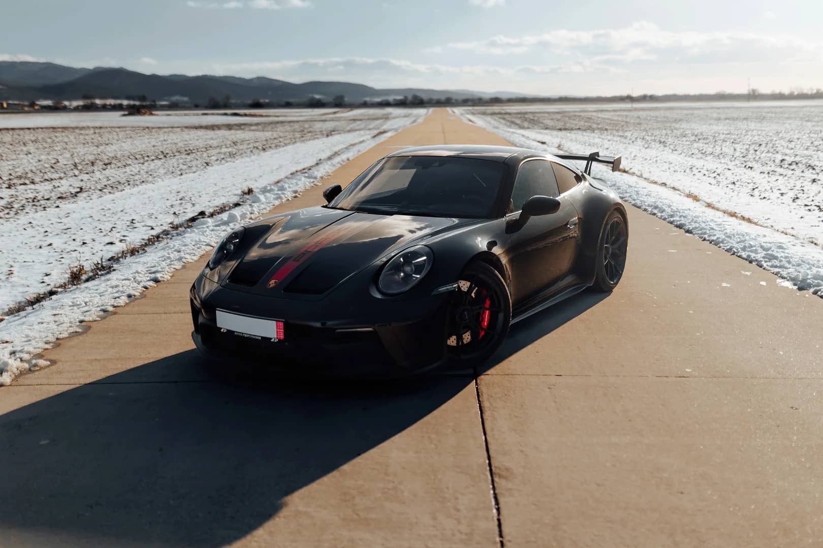 Porsche 911 2022 - Kliknutím zobrazíte detail vozidla Porsche 911 2022 petrol - Náhľad prémiového vozidla v BlackRent autopožičovni na Slovensku za 460,00€/deň